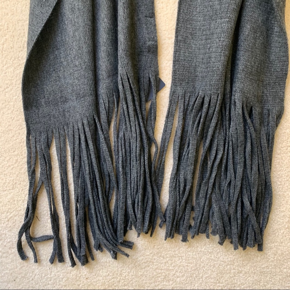 Scarf - Picture 2 of 4